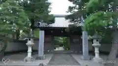 中院の山門