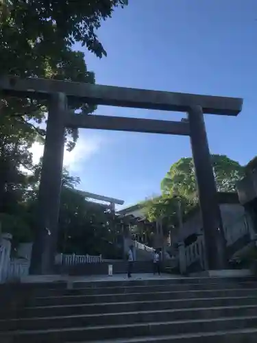 伊勢山皇大神宮の鳥居