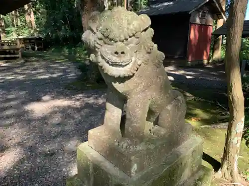 八幡神社の狛犬