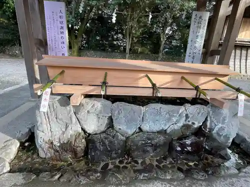 砥鹿神社（里宮）の手水舎
