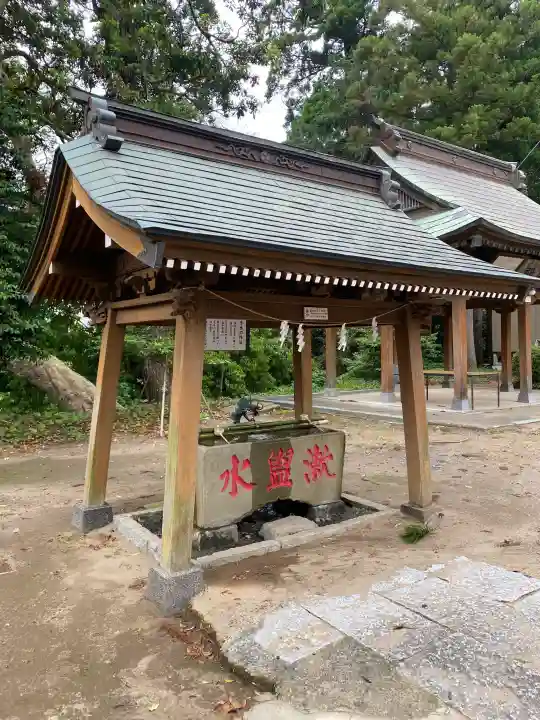 山倉大神の{uncategorized: "未分類", other: "その他", undefined: "問題あり", building: "その他建物", grave: "お墓", sacred_gate: "鳥居", guardian: "狛犬", statue: "像", buddha: "仏像", history: "歴史", nature: "自然", garden: "庭園", animal: "動物", pagoda: "塔", temizu: "手水舎", mountain_gate: "山門・神門", sanctuary: "本殿・本堂", subordinate: "末社・摂社", art: "芸術", scenery: "景色", jizo: "地蔵", ema: "絵馬", goshuin: "御朱印", omikuji: "おみくじ", items: "授与品その他", amulet: "お守り", goshuincho: "御朱印帳", eats: "食事", festival: "お祭り", votive_dance: "神楽", shichigosan: "七五三参", wedding: "結婚式", experience: "体験その他", initially: "初詣", around: "周辺", anti_infection: "感染症対策"}