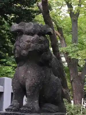 彌彦神社　(伊夜日子神社)の狛犬