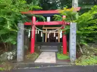 新屋山神社の鳥居