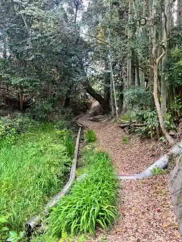 隅田八幡神社の{uncategorized: "未分類", other: "その他", undefined: "問題あり", building: "その他建物", grave: "お墓", sacred_gate: "鳥居", guardian: "狛犬", statue: "像", buddha: "仏像", history: "歴史", nature: "自然", garden: "庭園", animal: "動物", pagoda: "塔", temizu: "手水舎", mountain_gate: "山門・神門", sanctuary: "本殿・本堂", subordinate: "末社・摂社", art: "芸術", scenery: "景色", jizo: "地蔵", ema: "絵馬", goshuin: "御朱印", omikuji: "おみくじ", items: "授与品その他", amulet: "お守り", goshuincho: "御朱印帳", eats: "食事", festival: "お祭り", votive_dance: "神楽", shichigosan: "七五三参", wedding: "結婚式", experience: "体験その他", initially: "初詣", around: "周辺", anti_infection: "感染症対策"}