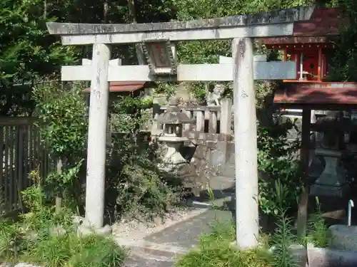 三室戸寺の末社