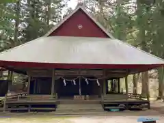 三社神社の本殿