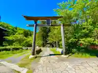 安久津八幡神社の{uncategorized: "未分類", other: "その他", undefined: "問題あり", building: "その他建物", grave: "お墓", sacred_gate: "鳥居", guardian: "狛犬", statue: "像", buddha: "仏像", history: "歴史", nature: "自然", garden: "庭園", animal: "動物", pagoda: "塔", temizu: "手水舎", mountain_gate: "山門・神門", sanctuary: "本殿・本堂", subordinate: "末社・摂社", art: "芸術", scenery: "景色", jizo: "地蔵", ema: "絵馬", goshuin: "御朱印", omikuji: "おみくじ", items: "授与品その他", amulet: "お守り", goshuincho: "御朱印帳", eats: "食事", festival: "お祭り", votive_dance: "神楽", shichigosan: "七五三参", wedding: "結婚式", experience: "体験その他", initially: "初詣", around: "周辺", anti_infection: "感染症対策"}