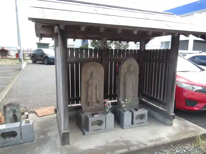 下柳香取神社わき地蔵尊(埼玉県)
