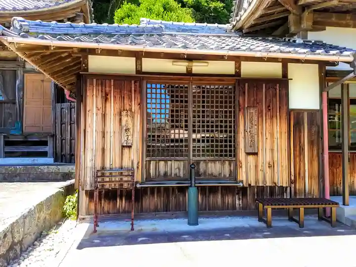 円増寺の本殿・本堂