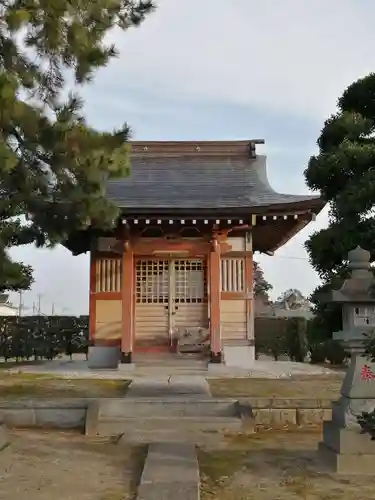 稲荷神社の本殿