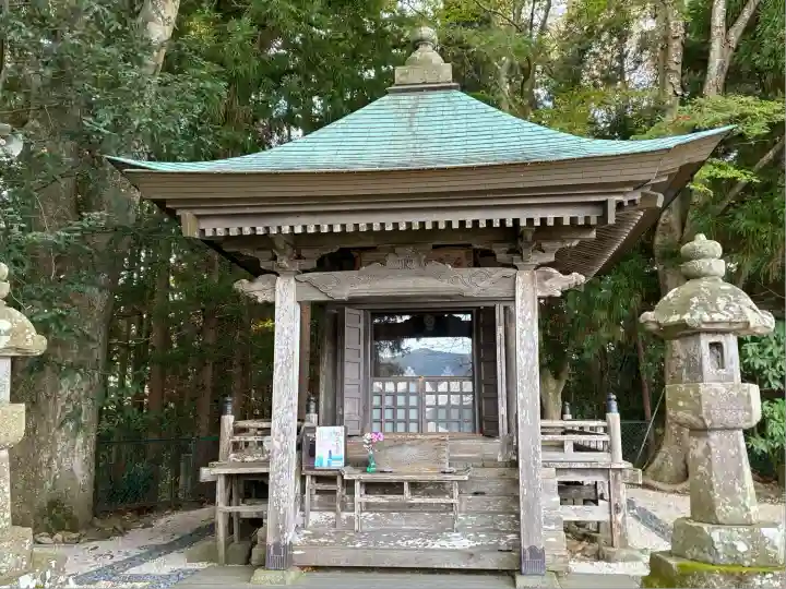 高館義経堂(岩手県)