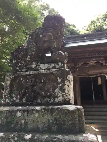 下立松原神社の狛犬