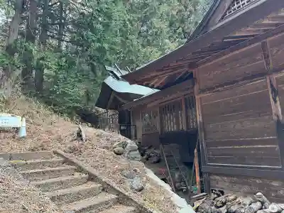 勝弦東照宮の{uncategorized: "未分類", other: "その他", undefined: "問題あり", building: "その他建物", grave: "お墓", sacred_gate: "鳥居", guardian: "狛犬", statue: "像", buddha: "仏像", history: "歴史", nature: "自然", garden: "庭園", animal: "動物", pagoda: "塔", temizu: "手水舎", mountain_gate: "山門・神門", sanctuary: "本殿・本堂", subordinate: "末社・摂社", art: "芸術", scenery: "景色", jizo: "地蔵", ema: "絵馬", goshuin: "御朱印", omikuji: "おみくじ", items: "授与品その他", amulet: "お守り", goshuincho: "御朱印帳", eats: "食事", festival: "お祭り", votive_dance: "神楽", shichigosan: "七五三参", wedding: "結婚式", experience: "体験その他", initially: "初詣", around: "周辺", anti_infection: "感染症対策"}