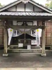 都萬神社の本殿