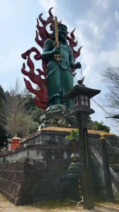 玉桂寺の{uncategorized: "未分類", other: "その他", undefined: "問題あり", building: "その他建物", grave: "お墓", sacred_gate: "鳥居", guardian: "狛犬", statue: "像", buddha: "仏像", history: "歴史", nature: "自然", garden: "庭園", animal: "動物", pagoda: "塔", temizu: "手水舎", mountain_gate: "山門・神門", sanctuary: "本殿・本堂", subordinate: "末社・摂社", art: "芸術", scenery: "景色", jizo: "地蔵", ema: "絵馬", goshuin: "御朱印", omikuji: "おみくじ", items: "授与品その他", amulet: "お守り", goshuincho: "御朱印帳", eats: "食事", festival: "お祭り", votive_dance: "神楽", shichigosan: "七五三参", wedding: "結婚式", experience: "体験その他", initially: "初詣", around: "周辺", anti_infection: "感染症対策"}