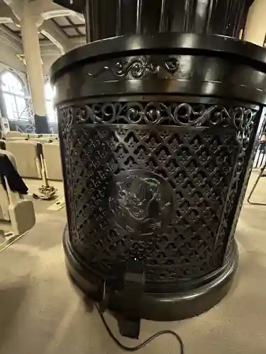 築地本願寺（本願寺築地別院）の{uncategorized: "未分類", other: "その他", undefined: "問題あり", building: "その他建物", grave: "お墓", sacred_gate: "鳥居", guardian: "狛犬", statue: "像", buddha: "仏像", history: "歴史", nature: "自然", garden: "庭園", animal: "動物", pagoda: "塔", temizu: "手水舎", mountain_gate: "山門・神門", sanctuary: "本殿・本堂", subordinate: "末社・摂社", art: "芸術", scenery: "景色", jizo: "地蔵", ema: "絵馬", goshuin: "御朱印", omikuji: "おみくじ", items: "授与品その他", amulet: "お守り", goshuincho: "御朱印帳", eats: "食事", festival: "お祭り", votive_dance: "神楽", shichigosan: "七五三参", wedding: "結婚式", experience: "体験その他", initially: "初詣", around: "周辺", anti_infection: "感染症対策"}