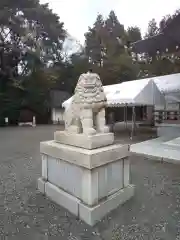 皇大神宮（烏森神社）の狛犬