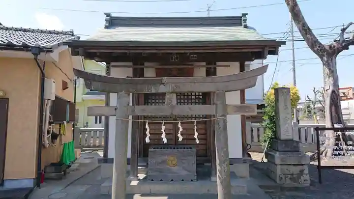 是政八幡神社の本殿・本堂