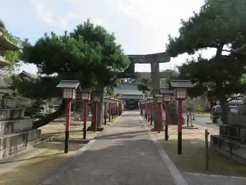 岡湊神社の建物その他