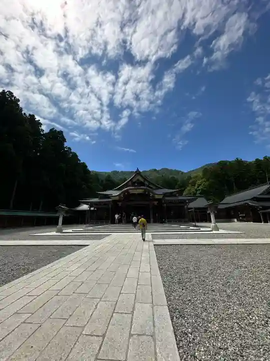彌彦神社奥宮(御神廟)(新潟県)