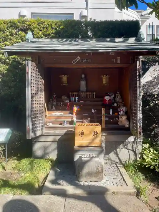 五百羅漢寺の{uncategorized: "未分類", other: "その他", undefined: "問題あり", building: "その他建物", grave: "お墓", sacred_gate: "鳥居", guardian: "狛犬", statue: "像", buddha: "仏像", history: "歴史", nature: "自然", garden: "庭園", animal: "動物", pagoda: "塔", temizu: "手水舎", mountain_gate: "山門・神門", sanctuary: "本殿・本堂", subordinate: "末社・摂社", art: "芸術", scenery: "景色", jizo: "地蔵", ema: "絵馬", goshuin: "御朱印", omikuji: "おみくじ", items: "授与品その他", amulet: "お守り", goshuincho: "御朱印帳", eats: "食事", festival: "お祭り", votive_dance: "神楽", shichigosan: "七五三参", wedding: "結婚式", experience: "体験その他", initially: "初詣", around: "周辺", anti_infection: "感染症対策"}