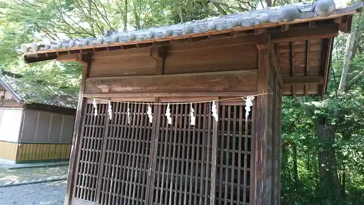 上之村神社の末社・摂社