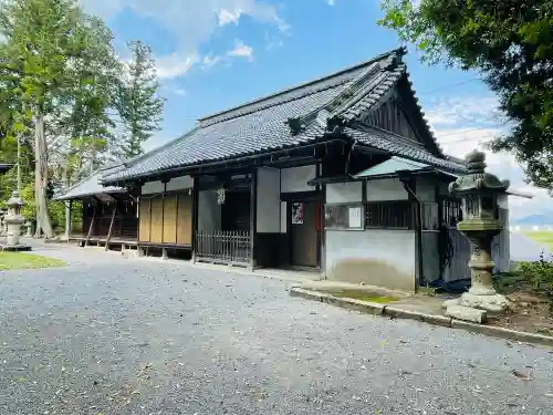 比都佐神社の{uncategorized: "未分類", other: "その他", undefined: "問題あり", building: "その他建物", grave: "お墓", sacred_gate: "鳥居", guardian: "狛犬", statue: "像", buddha: "仏像", history: "歴史", nature: "自然", garden: "庭園", animal: "動物", pagoda: "塔", temizu: "手水舎", mountain_gate: "山門・神門", sanctuary: "本殿・本堂", subordinate: "末社・摂社", art: "芸術", scenery: "景色", jizo: "地蔵", ema: "絵馬", goshuin: "御朱印", omikuji: "おみくじ", items: "授与品その他", amulet: "お守り", goshuincho: "御朱印帳", eats: "食事", festival: "お祭り", votive_dance: "神楽", shichigosan: "七五三参", wedding: "結婚式", experience: "体験その他", initially: "初詣", around: "周辺", anti_infection: "感染症対策"}