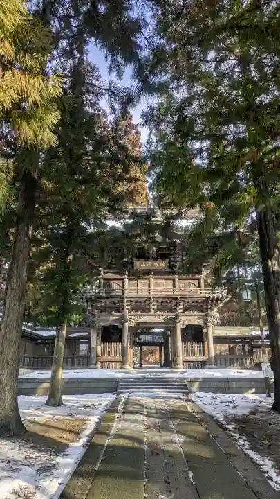報恩寺の{uncategorized: "未分類", other: "その他", undefined: "問題あり", building: "その他建物", grave: "お墓", sacred_gate: "鳥居", guardian: "狛犬", statue: "像", buddha: "仏像", history: "歴史", nature: "自然", garden: "庭園", animal: "動物", pagoda: "塔", temizu: "手水舎", mountain_gate: "山門・神門", sanctuary: "本殿・本堂", subordinate: "末社・摂社", art: "芸術", scenery: "景色", jizo: "地蔵", ema: "絵馬", goshuin: "御朱印", omikuji: "おみくじ", items: "授与品その他", amulet: "お守り", goshuincho: "御朱印帳", eats: "食事", festival: "お祭り", votive_dance: "神楽", shichigosan: "七五三参", wedding: "結婚式", experience: "体験その他", initially: "初詣", around: "周辺", anti_infection: "感染症対策"}