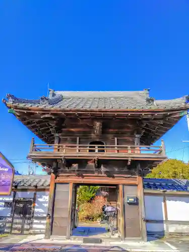 阿弥陀寺の山門