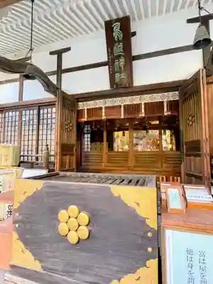 鳥越神社の本殿・本堂