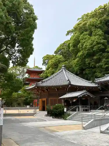 長田神社の{uncategorized: "未分類", other: "その他", undefined: "問題あり", building: "その他建物", grave: "お墓", sacred_gate: "鳥居", guardian: "狛犬", statue: "像", buddha: "仏像", history: "歴史", nature: "自然", garden: "庭園", animal: "動物", pagoda: "塔", temizu: "手水舎", mountain_gate: "山門・神門", sanctuary: "本殿・本堂", subordinate: "末社・摂社", art: "芸術", scenery: "景色", jizo: "地蔵", ema: "絵馬", goshuin: "御朱印", omikuji: "おみくじ", items: "授与品その他", amulet: "お守り", goshuincho: "御朱印帳", eats: "食事", festival: "お祭り", votive_dance: "神楽", shichigosan: "七五三参", wedding: "結婚式", experience: "体験その他", initially: "初詣", around: "周辺", anti_infection: "感染症対策"}