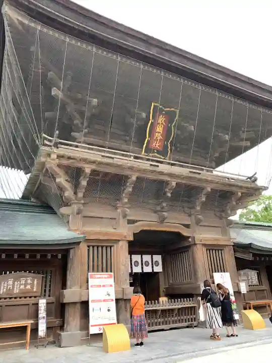 筥崎宮の山門・神門