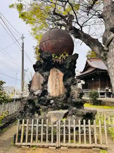 八幡橋八幡神社の{uncategorized: "未分類", other: "その他", undefined: "問題あり", building: "その他建物", grave: "お墓", sacred_gate: "鳥居", guardian: "狛犬", statue: "像", buddha: "仏像", history: "歴史", nature: "自然", garden: "庭園", animal: "動物", pagoda: "塔", temizu: "手水舎", mountain_gate: "山門・神門", sanctuary: "本殿・本堂", subordinate: "末社・摂社", art: "芸術", scenery: "景色", jizo: "地蔵", ema: "絵馬", goshuin: "御朱印", omikuji: "おみくじ", items: "授与品その他", amulet: "お守り", goshuincho: "御朱印帳", eats: "食事", festival: "お祭り", votive_dance: "神楽", shichigosan: "七五三参", wedding: "結婚式", experience: "体験その他", initially: "初詣", around: "周辺", anti_infection: "感染症対策"}