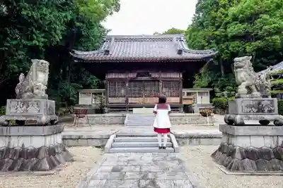 八柱社の本殿・本堂