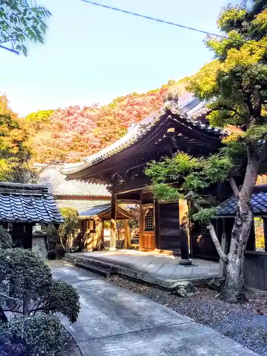 性海寺の山門・神門