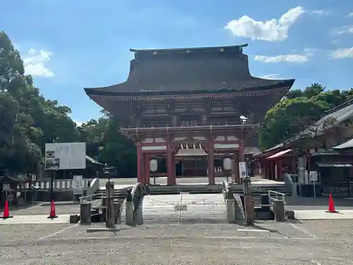 津島神社の山門・神門