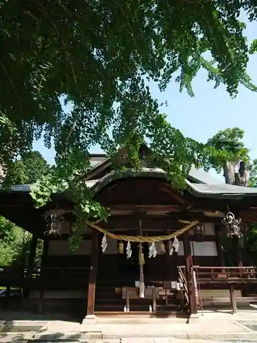 賀羅加波神社の本殿