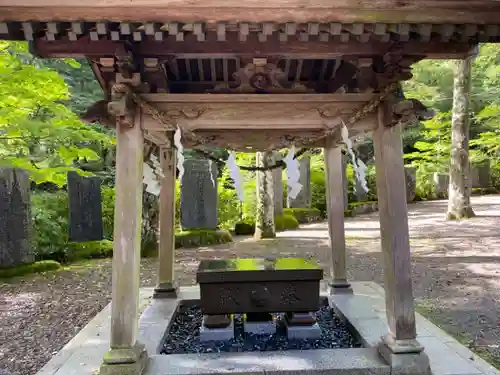 古峯神社の手水舎