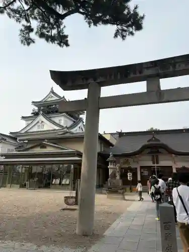 龍城神社の{uncategorized: "未分類", other: "その他", undefined: "問題あり", building: "その他建物", grave: "お墓", sacred_gate: "鳥居", guardian: "狛犬", statue: "像", buddha: "仏像", history: "歴史", nature: "自然", garden: "庭園", animal: "動物", pagoda: "塔", temizu: "手水舎", mountain_gate: "山門・神門", sanctuary: "本殿・本堂", subordinate: "末社・摂社", art: "芸術", scenery: "景色", jizo: "地蔵", ema: "絵馬", goshuin: "御朱印", omikuji: "おみくじ", items: "授与品その他", amulet: "お守り", goshuincho: "御朱印帳", eats: "食事", festival: "お祭り", votive_dance: "神楽", shichigosan: "七五三参", wedding: "結婚式", experience: "体験その他", initially: "初詣", around: "周辺", anti_infection: "感染症対策"}