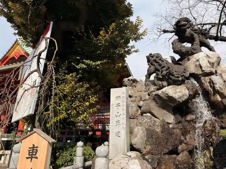 神田神社(神田明神)の{uncategorized: "未分類", other: "その他", undefined: "問題あり", building: "その他建物", grave: "お墓", sacred_gate: "鳥居", guardian: "狛犬", statue: "像", buddha: "仏像", history: "歴史", nature: "自然", garden: "庭園", animal: "動物", pagoda: "塔", temizu: "手水舎", mountain_gate: "山門・神門", sanctuary: "本殿・本堂", subordinate: "末社・摂社", art: "芸術", scenery: "景色", jizo: "地蔵", ema: "絵馬", goshuin: "御朱印", omikuji: "おみくじ", items: "授与品その他", amulet: "お守り", goshuincho: "御朱印帳", eats: "食事", festival: "お祭り", votive_dance: "神楽", shichigosan: "七五三参", wedding: "結婚式", experience: "体験その他", initially: "初詣", around: "周辺", anti_infection: "感染症対策"}
