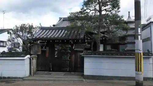 法性寺の山門