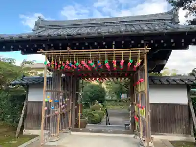 大室山龍渓院の山門・神門