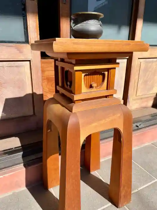 日輪寺の{uncategorized: "未分類", other: "その他", undefined: "問題あり", building: "その他建物", grave: "お墓", sacred_gate: "鳥居", guardian: "狛犬", statue: "像", buddha: "仏像", history: "歴史", nature: "自然", garden: "庭園", animal: "動物", pagoda: "塔", temizu: "手水舎", mountain_gate: "山門・神門", sanctuary: "本殿・本堂", subordinate: "末社・摂社", art: "芸術", scenery: "景色", jizo: "地蔵", ema: "絵馬", goshuin: "御朱印", omikuji: "おみくじ", items: "授与品その他", amulet: "お守り", goshuincho: "御朱印帳", eats: "食事", festival: "お祭り", votive_dance: "神楽", shichigosan: "七五三参", wedding: "結婚式", experience: "体験その他", initially: "初詣", around: "周辺", anti_infection: "感染症対策"}