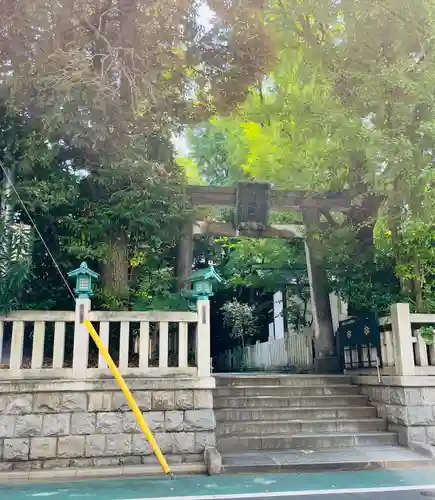 鳥越神社の鳥居
