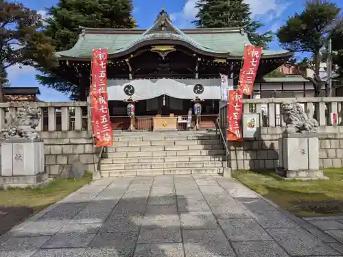 尾久八幡神社の本殿・本堂