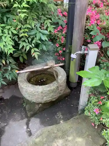 新羅神社の手水舎