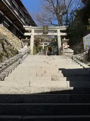 竹生島神社（都久夫須麻神社）の{uncategorized: "未分類", other: "その他", undefined: "問題あり", building: "その他建物", grave: "お墓", sacred_gate: "鳥居", guardian: "狛犬", statue: "像", buddha: "仏像", history: "歴史", nature: "自然", garden: "庭園", animal: "動物", pagoda: "塔", temizu: "手水舎", mountain_gate: "山門・神門", sanctuary: "本殿・本堂", subordinate: "末社・摂社", art: "芸術", scenery: "景色", jizo: "地蔵", ema: "絵馬", goshuin: "御朱印", omikuji: "おみくじ", items: "授与品その他", amulet: "お守り", goshuincho: "御朱印帳", eats: "食事", festival: "お祭り", votive_dance: "神楽", shichigosan: "七五三参", wedding: "結婚式", experience: "体験その他", initially: "初詣", around: "周辺", anti_infection: "感染症対策"}