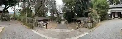 石座神社の{uncategorized: "未分類", other: "その他", undefined: "問題あり", building: "その他建物", grave: "お墓", sacred_gate: "鳥居", guardian: "狛犬", statue: "像", buddha: "仏像", history: "歴史", nature: "自然", garden: "庭園", animal: "動物", pagoda: "塔", temizu: "手水舎", mountain_gate: "山門・神門", sanctuary: "本殿・本堂", subordinate: "末社・摂社", art: "芸術", scenery: "景色", jizo: "地蔵", ema: "絵馬", goshuin: "御朱印", omikuji: "おみくじ", items: "授与品その他", amulet: "お守り", goshuincho: "御朱印帳", eats: "食事", festival: "お祭り", votive_dance: "神楽", shichigosan: "七五三参", wedding: "結婚式", experience: "体験その他", initially: "初詣", around: "周辺", anti_infection: "感染症対策"}