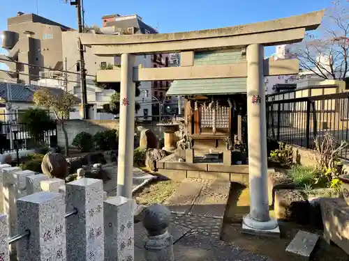 榎稲荷神社の鳥居