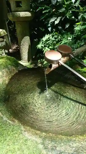 目の霊山　油山寺の手水